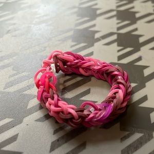A very pretty bracelet